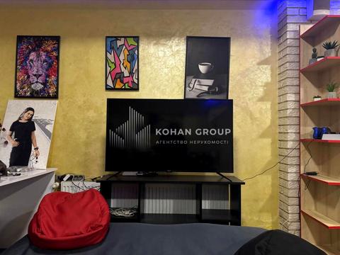 комерційна за адресою Подільська вул., 58