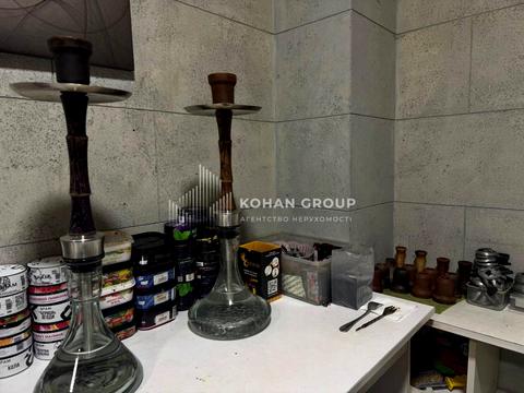 комерційна за адресою Подільська вул., 58