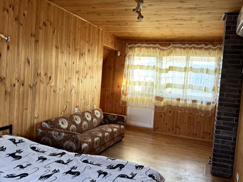 будинок за адресою Фотон