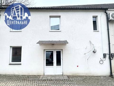 комерційна за адресою Чернівці, Богдана Хмельницького вул., 12