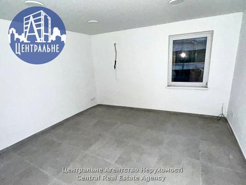 комерційна за адресою Чернівці, Богдана Хмельницького вул., 12