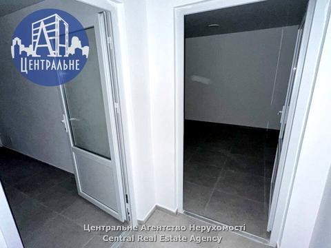 комерційна за адресою Чернівці, Богдана Хмельницького вул., 12