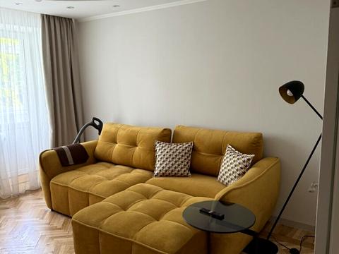 квартира за адресою Космонавтів просп., 39