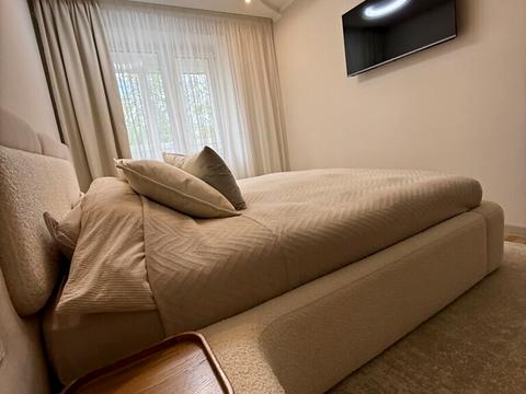 квартира за адресою Космонавтів просп., 39