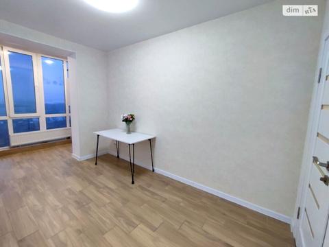 квартира за адресою Олега Антонова вул. (Карла Маркса), 10