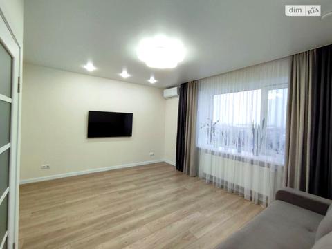 квартира за адресою Олега Антонова вул. (Карла Маркса), 10