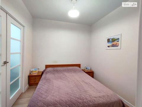 квартира за адресою Олега Антонова вул. (Карла Маркса), 10