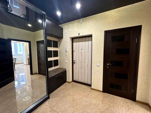 квартира за адресою Зодчих вул., 1а