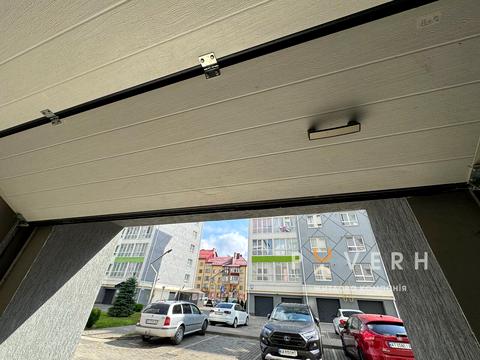 коммерческая по адресу Александра Довженко ул., 35