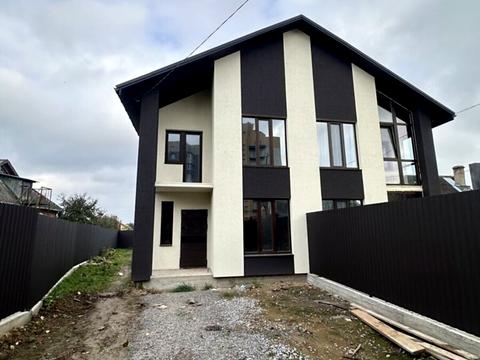 будинок за адресою 2-й Леоніда Каденюка пров. (2-й Комарова), 44