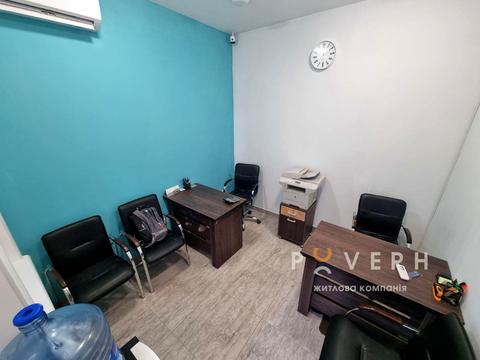 коммерческая по адресу Григора Крука ул., 1а