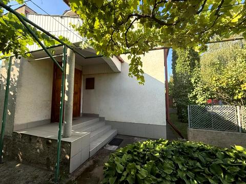 будинок за адресою Ужгород, Василя Комендаря вул.