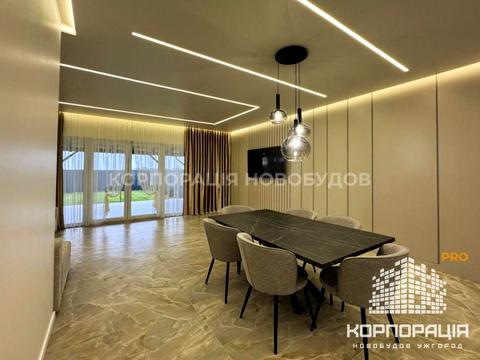 будинок за адресою с. Сторожниця, Цвітна, 1