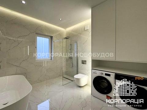 будинок за адресою с. Сторожниця, Цвітна, 1