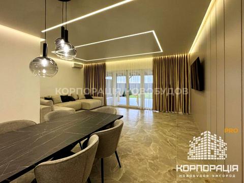 будинок за адресою с. Сторожниця, Цвітна, 1