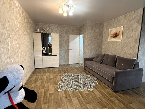 квартира за адресою Сталеварів вул., 21-А