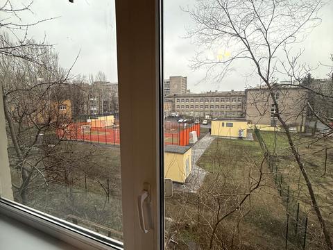 квартира за адресою Сталеварів вул., 21-А