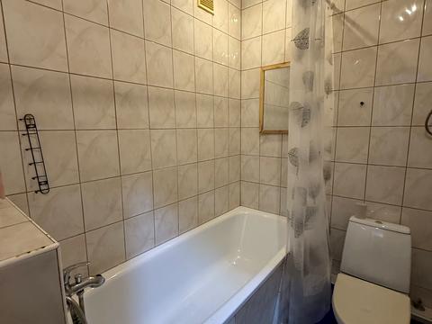 квартира за адресою Сталеварів вул., 21-А