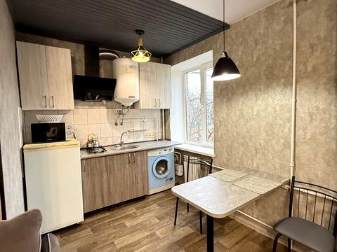 квартира за адресою Сталеварів вул., 21-А