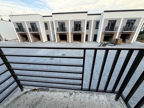 дом по адресу 22-го Января ул.