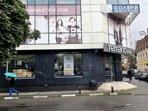 комерційна за адресою Ринок пл., 18