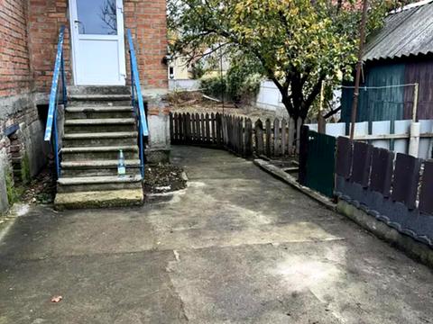 дом по адресу луговий