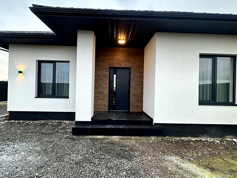 будинок за адресою с. Боратин, Центральна