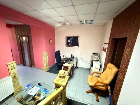 коммерческая по адресу Валовая ул., 5