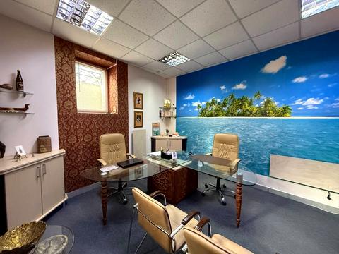 коммерческая по адресу Валовая ул., 5