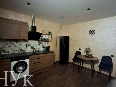 комерційна за адресою Сергія Мартина вул., 4Б