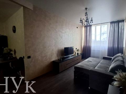 комерційна за адресою Сергія Мартина вул., 4Б