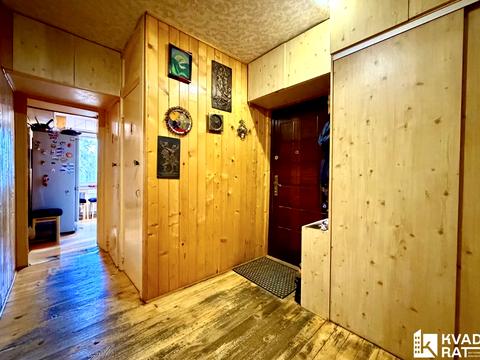 квартира за адресою Тролейбусна вул., 15