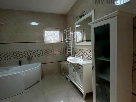 будинок за адресою с. Минай, головна