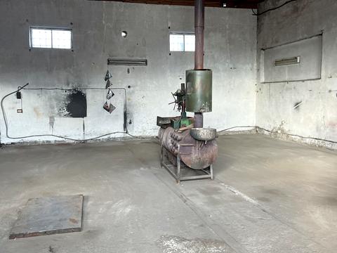 комерційна за адресою Промислова вул., 6