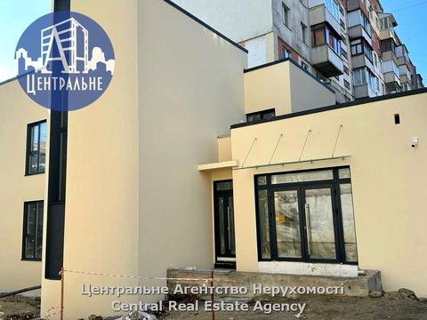 коммерческая по адресу Черновцы, Сергія Скальда ул. (Комарова), 31-В