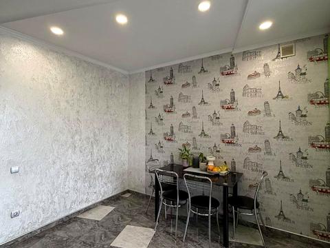 квартира за адресою Володимира Івасюка вул., (Будинок)