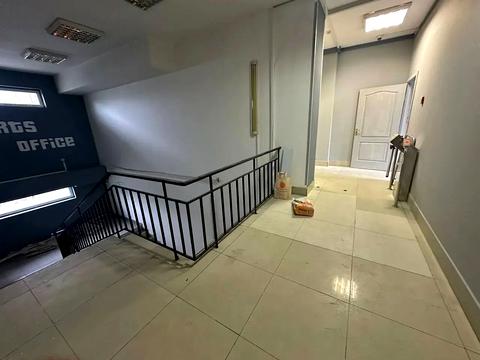 комерційна за адресою Академіка Белелюбського вул. (Краснозаводська), 13