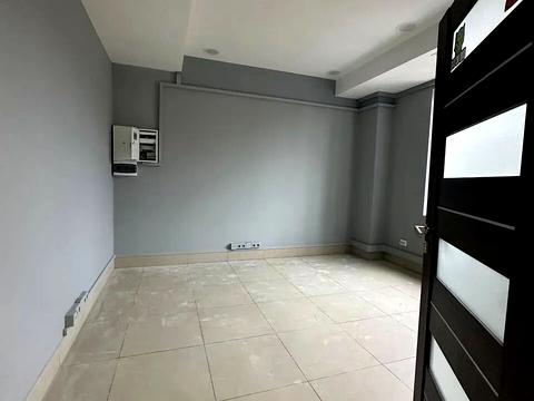 комерційна за адресою Академіка Белелюбського вул. (Краснозаводська), 13