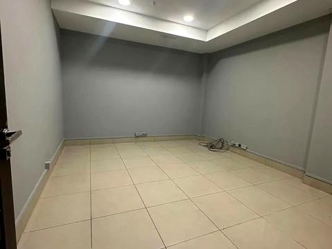 комерційна за адресою Академіка Белелюбського вул. (Краснозаводська), 13