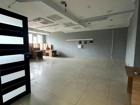 комерційна за адресою Академіка Белелюбського вул. (Краснозаводська), 13