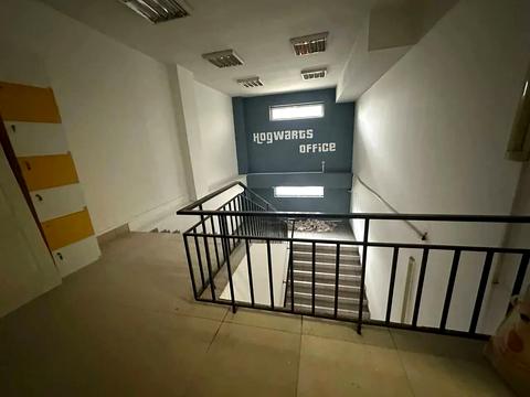 комерційна за адресою Академіка Белелюбського вул. (Краснозаводська), 13