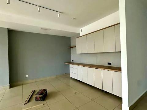 комерційна за адресою Академіка Белелюбського вул. (Краснозаводська), 13