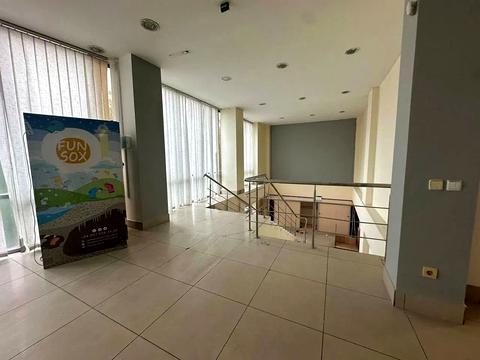 комерційна за адресою Академіка Белелюбського вул. (Краснозаводська), 13