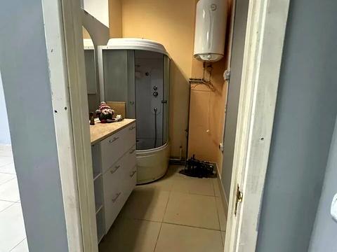 комерційна за адресою Академіка Белелюбського вул. (Краснозаводська), 13