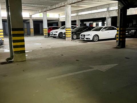 квартира по адресу Андрея Мельника ул., (Будинок 4)