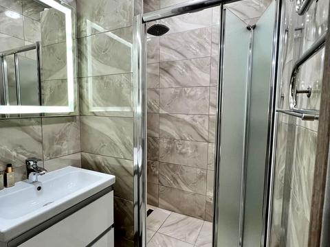 квартира по адресу Андрея Мельника ул., (Будинок 4)