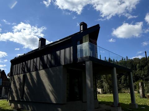 дом по адресу Курортная ул.