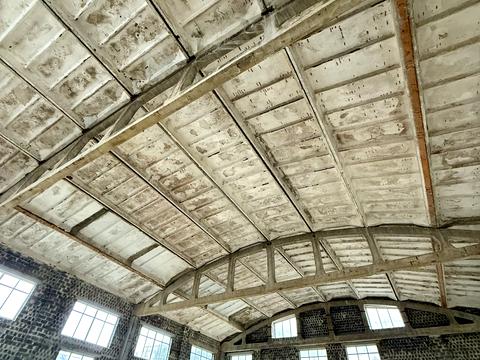 коммерческая по адресу Вербова, 1