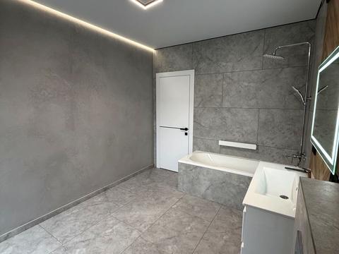 будинок за адресою Місячна вул.