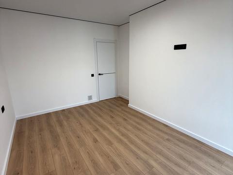 будинок за адресою Місячна вул.